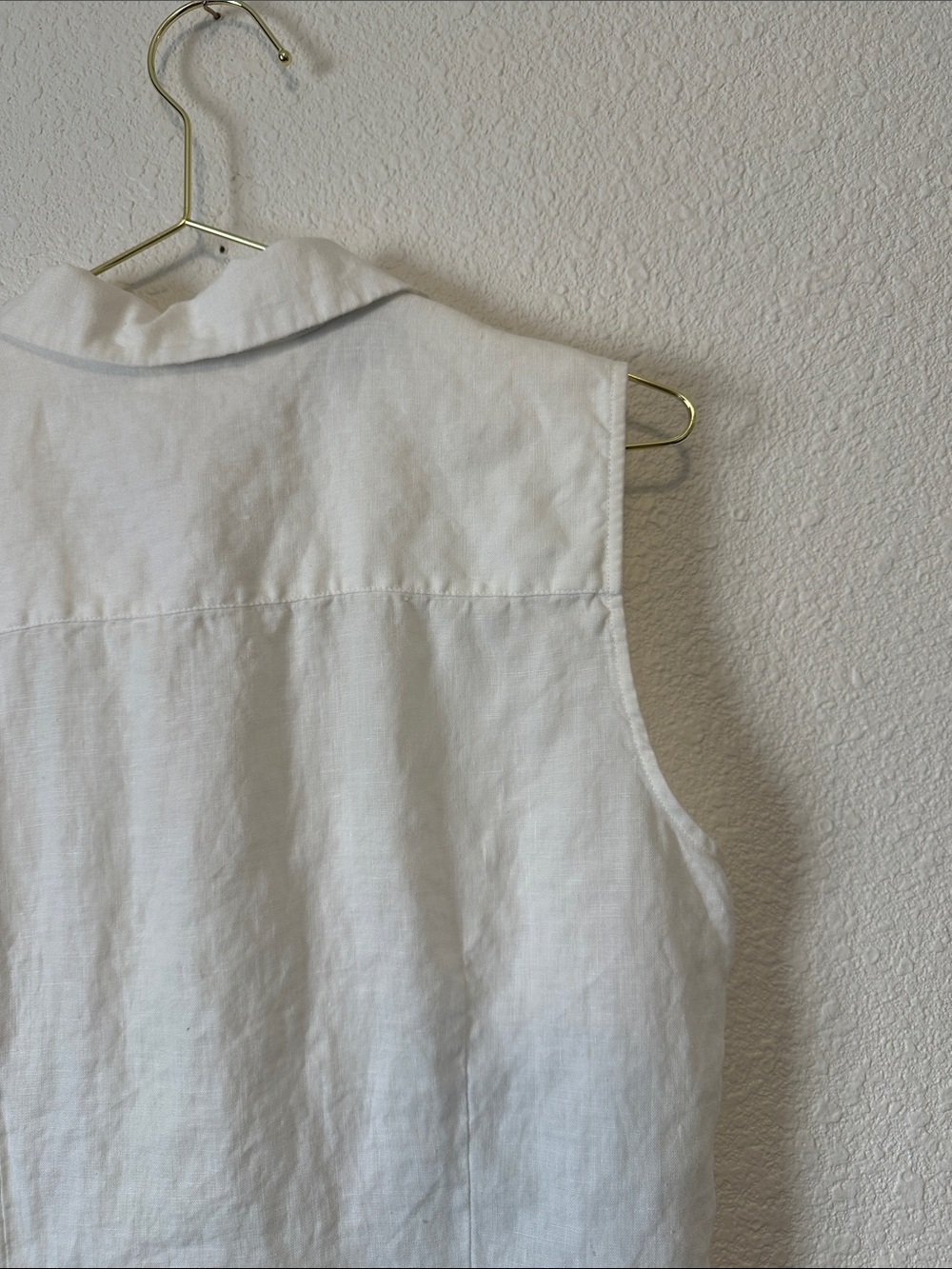Sleeveless Button-Front White Linen Shirt by Richard Malcolm Irish Linen Medium - Picture 9 of 16